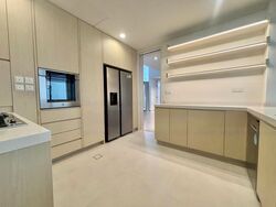 The Colonnade (D10), Condominium #491353011